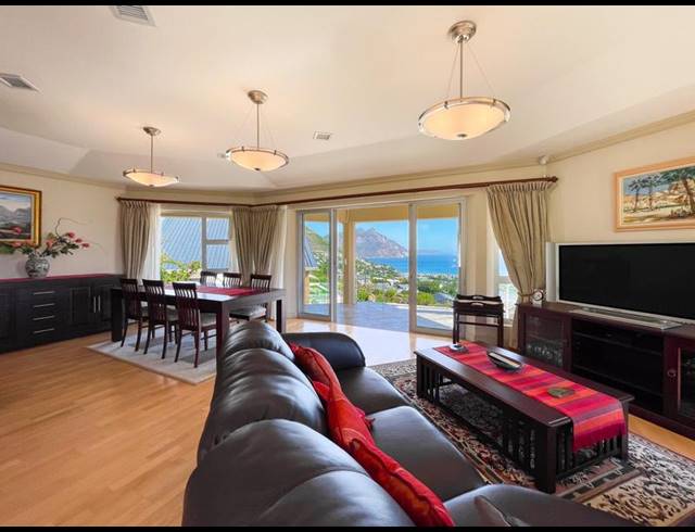 4 BEDROOM PROPERTY TO RENT IN HOUT BAY CENTRAL